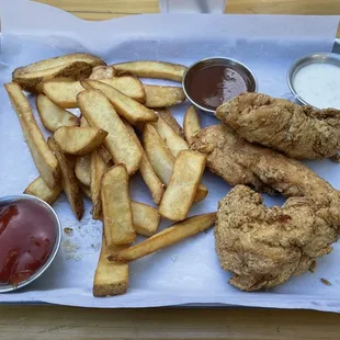 CHICKEN TENDERS &amp; CHIPS