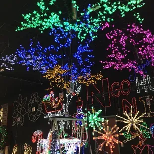 Brite Ideas Decorating