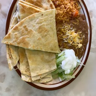 quesadilla with rice and beans