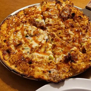 The Giant Claw on cauliflower crust