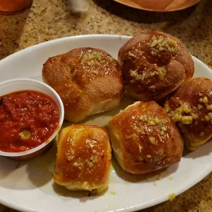 Garlic knots, no parm. Vegan.