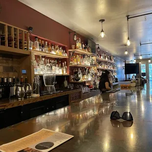 sushi and sashimi, interior