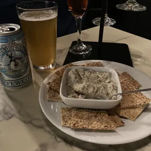 Hefeweizen, mimosa flight, and fish dip