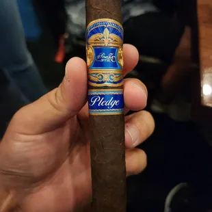 Pledge cigar