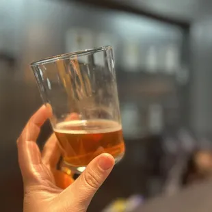 Soft Shoulder Lager