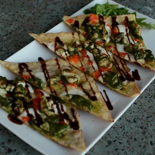 Pesto Chicken Flatbread Meal