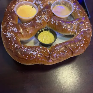 Brixx Giant Soft Pretzel
