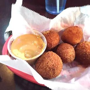 Fried mac &amp; cheese balls