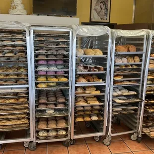 Just mesmerized at the fresh out of the oven goodies.