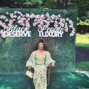 My vintage sunnies and purse in style