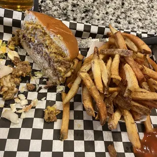 Bubba Burger (slaw, onions, and chili) with fries; Sycamore Brewing Blonde Ale.
