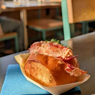 Mini lobster roll