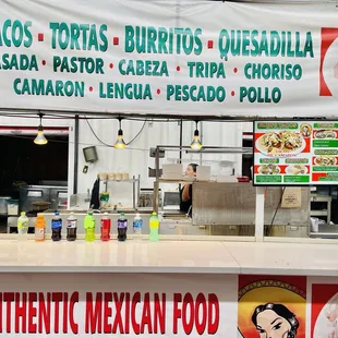ramen and noodles, interior