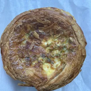 Croissant quiche Lorraine