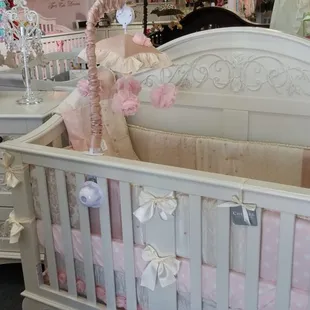 Country cottage boutique for those that want suttle elegance!