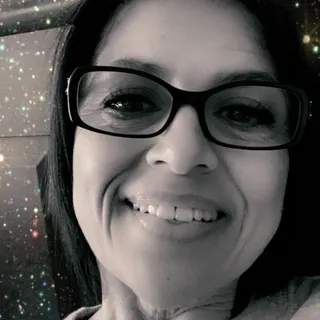 Lynnette H.
