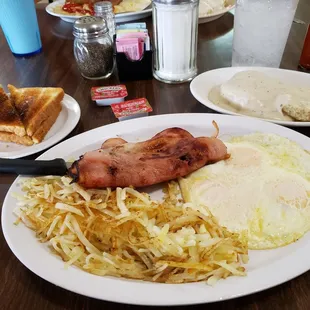 Cowboy Breakfast added toast