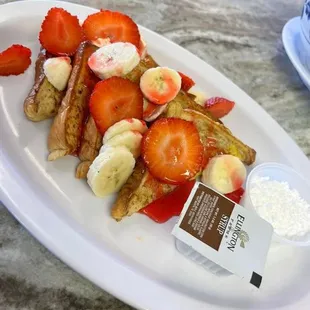 French Toast with fresh strawberries and bananas!! Yummy!!