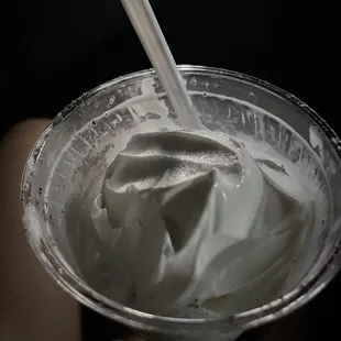 Oreo flurry has only oreos in the top and bottom.