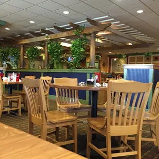 Cute inside, clean and friendly staff.