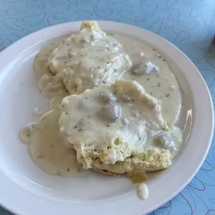 Biscuit and gravy