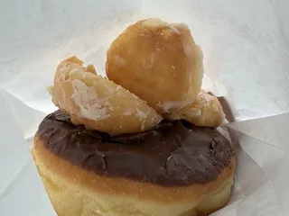 Foster's Family Donuts