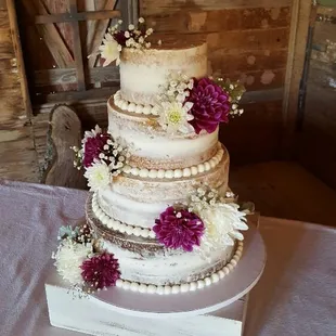 A cake we decorated for a wedding