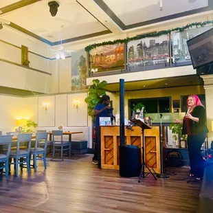 A live jazz music night.