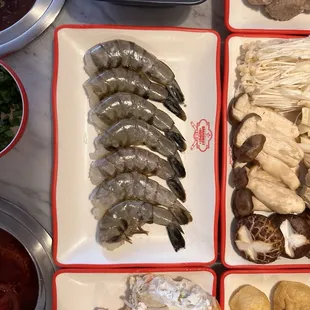 Shrimp, mushroom, snow crab, clams
