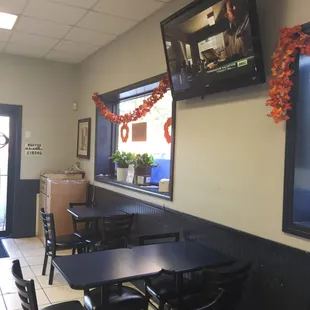 Broadway Pizza &amp; Grill of Norwood -- 75 Cottage Street E, Norwood         Interior