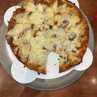 Sausage pepperoni pizza