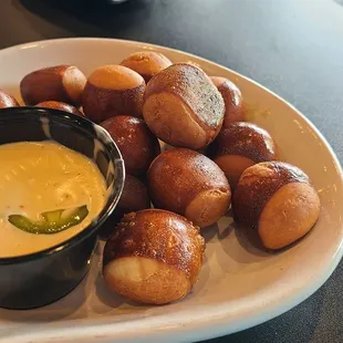 Pretzel bites