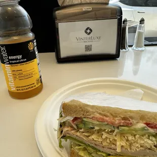 Turkey Avocado Sandwhich