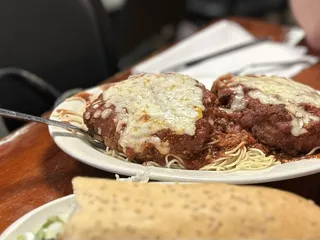 R & O Restaurant