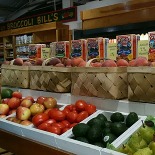 Fresh fruit at Broccoli Bill&apos;s