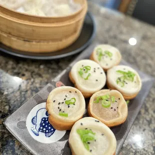 20. Special House Pan-fried Pork Bao () (6 pcs)