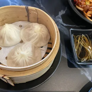 26. Shrimp & Zucchini XLB