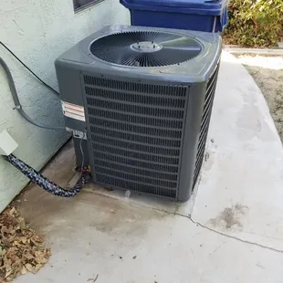 We service A/C and Heatpumps