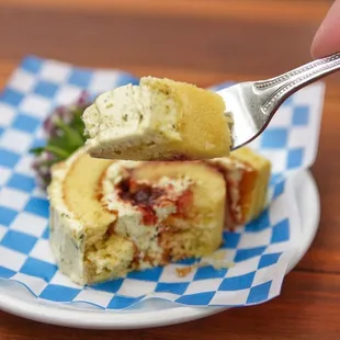 Pistachio Lingonberry sweet roll