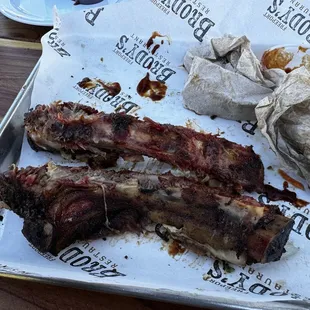 Dry and hard ribs like old meat. Not good and over priced.