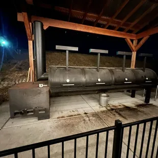 1000 gallon reverse flow smoker