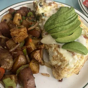 Veggie Omelette with country potatoes