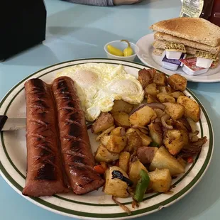 polish sausage and eggs
