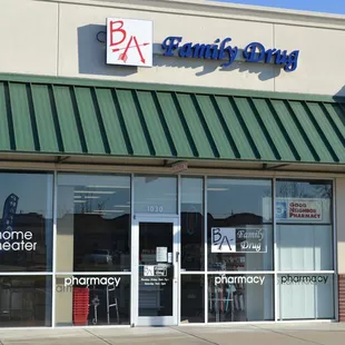 Located next to Southern Agriculture at 71st and Lynn Lane