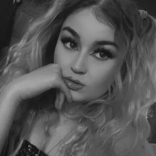 Ashlynne L.