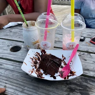 Bubble tea, smores milkshake &amp; chocolate cake