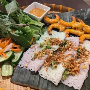 Shrimp with woven noodles