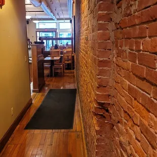 sushi and sashimi, interior