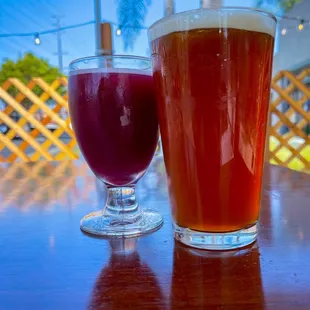 Tunnel One Red and the berry seltzer