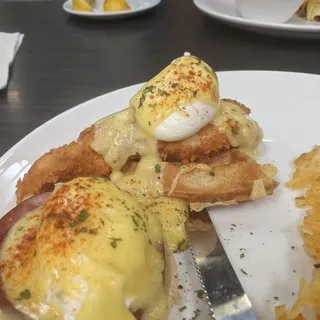 Chicken & Waffle Benedict